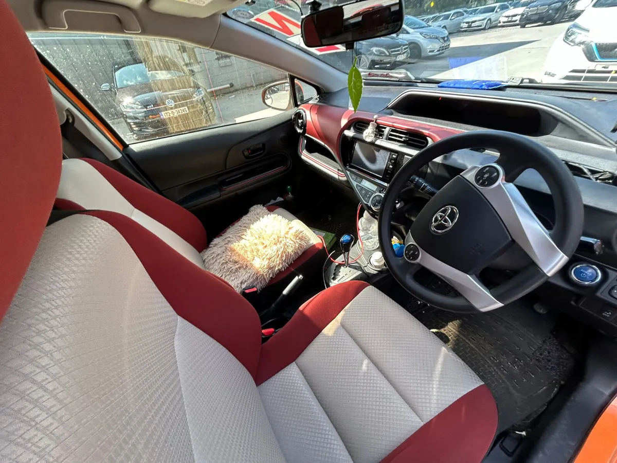 Toyota Aqua 2015 push button start immobiliser - Image 2