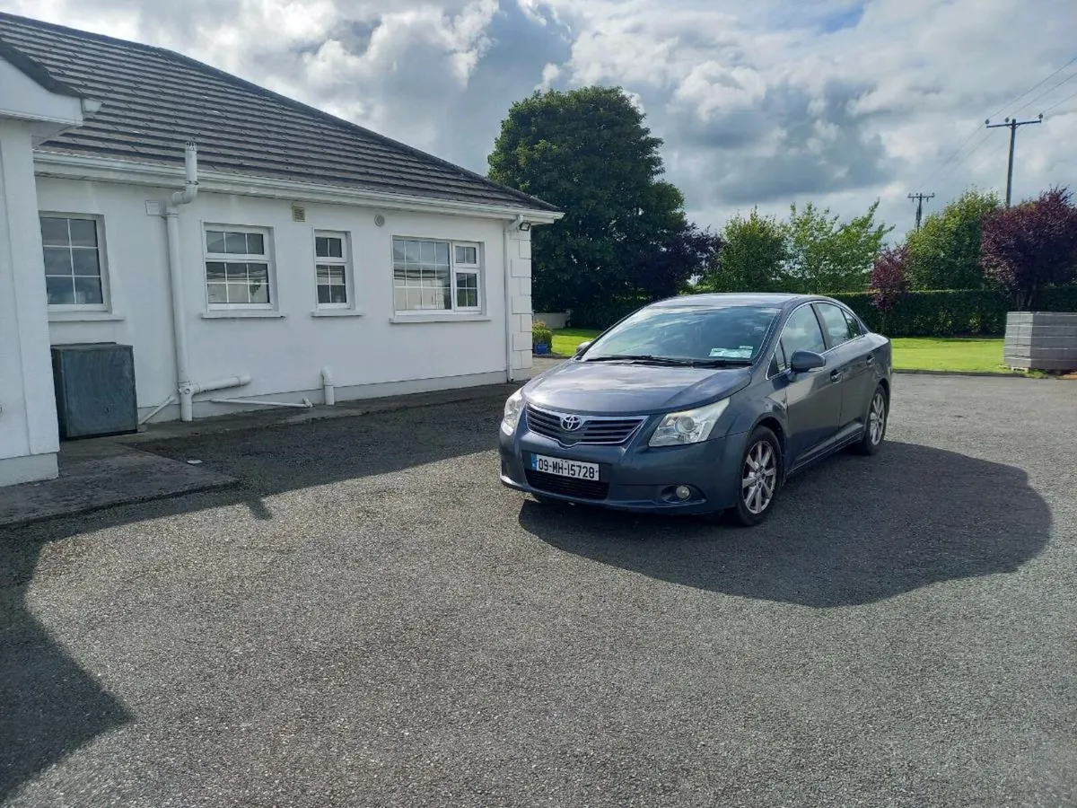 Toyota Avensis - Image 1
