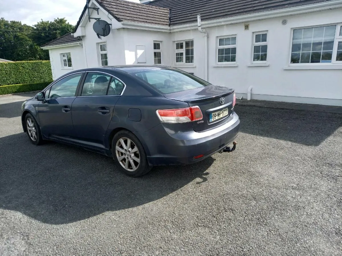 Toyota Avensis - Image 4
