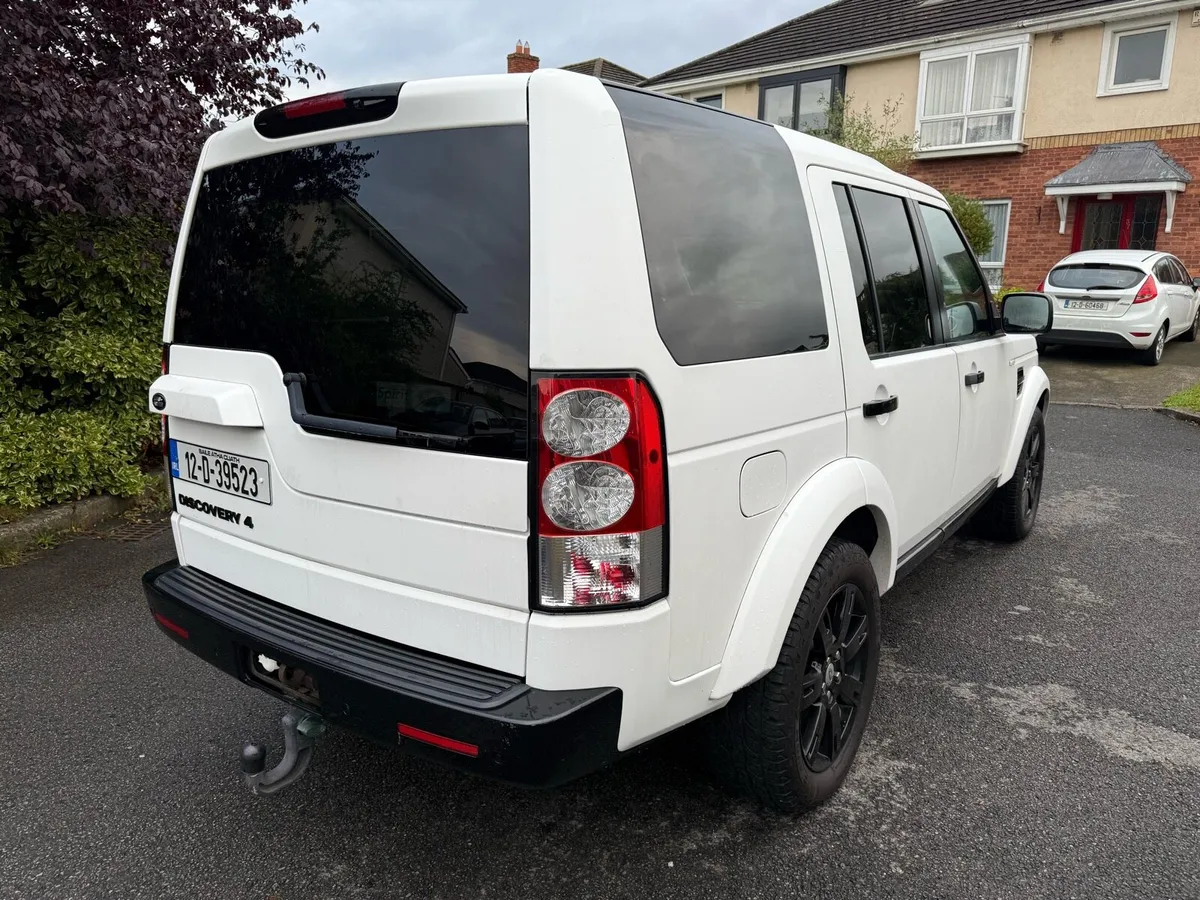 LANDROVER DISCOVERY **5 SEAT UTILITY*LOW MILEAGE** - Image 3