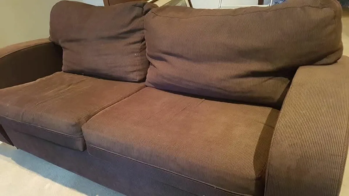 Large brown 3 seater sofa in excellent condition - Image 2