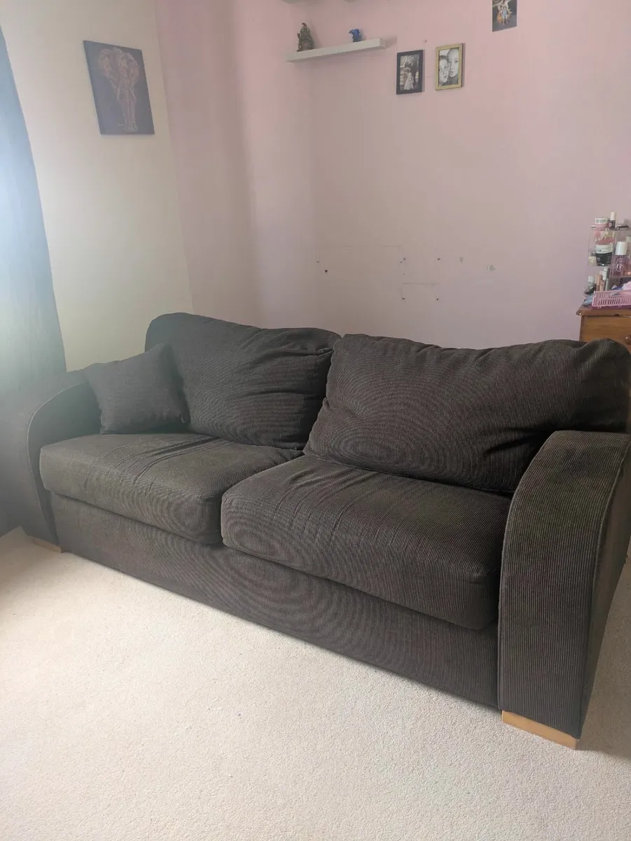 Large brown 3 seater sofa in excellent condition - Image 3