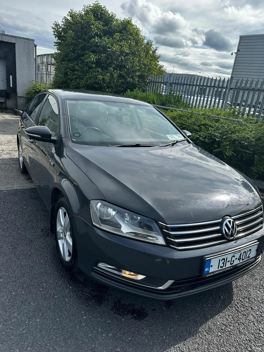 Volkswagen Passat 2013 - Image 1