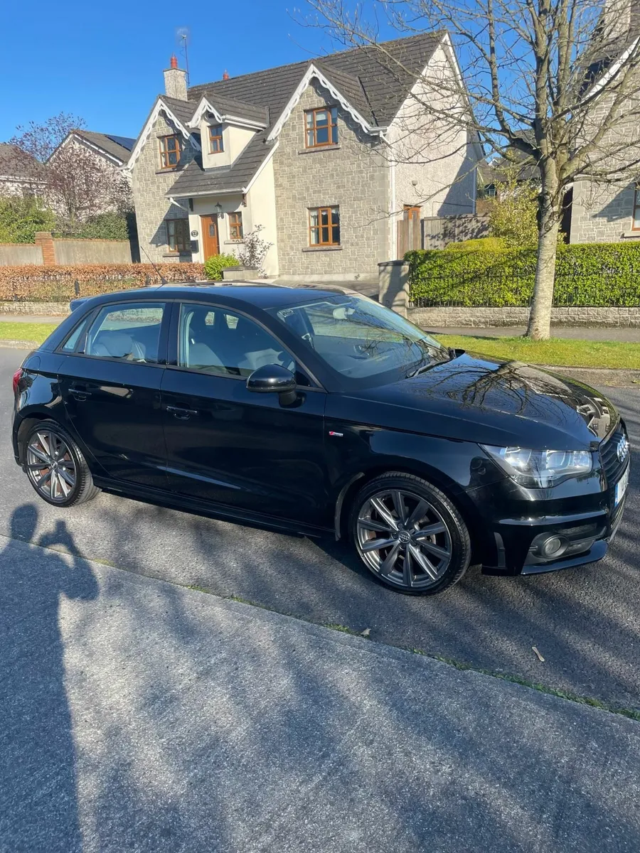 Audi A1 1.6 TDi - SLine kit black - Image 4