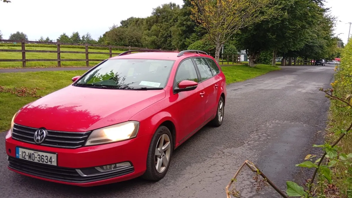 2012 VW PASSAT NCT 03/26 - Image 2