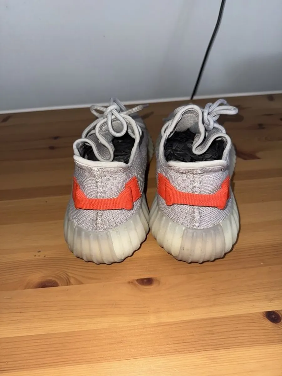 yeezy 350 boost - Image 4