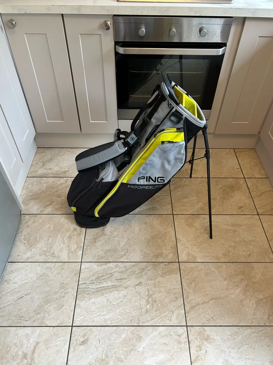 Ping Hoofer Lite Stand Bag - Image 1