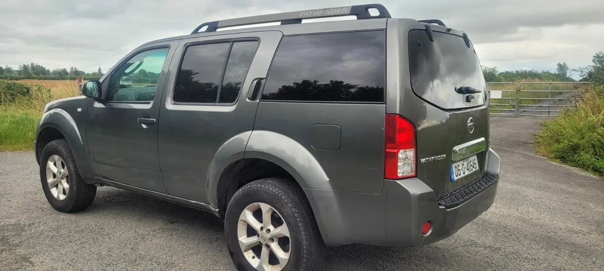 Nissan Pathfinder 2005 4X4 - Image 4