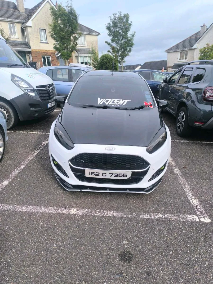 Kitted Ford fiesta - Image 2