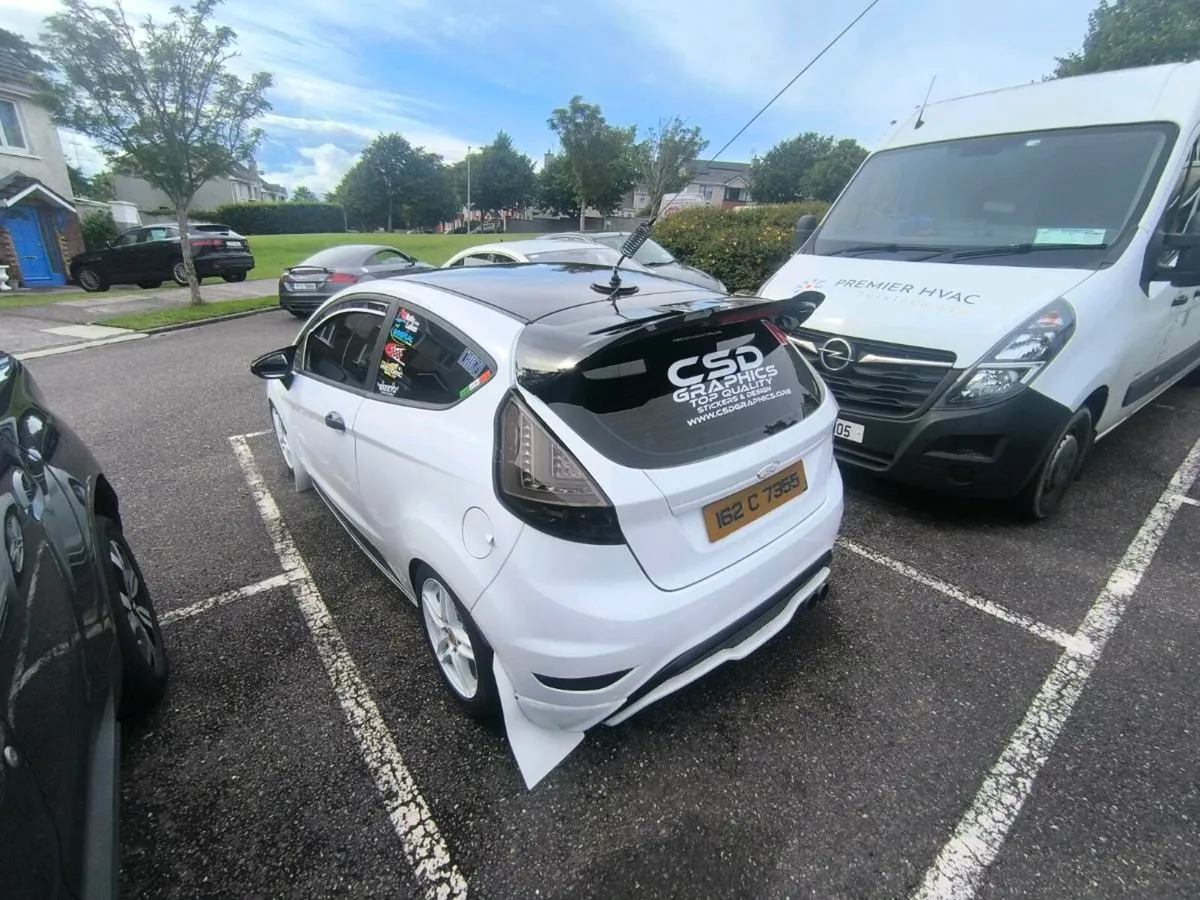 Kitted Ford fiesta - Image 4