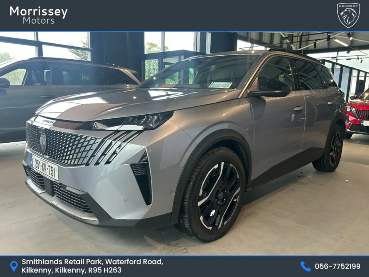 Peugeot 5008 Allure 73kwh 210BHP - Image 3