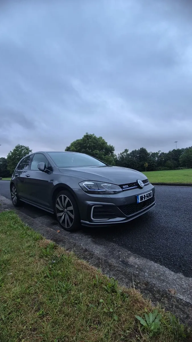 Volkswagen golf GTE plug-in hybrid control - Image 1