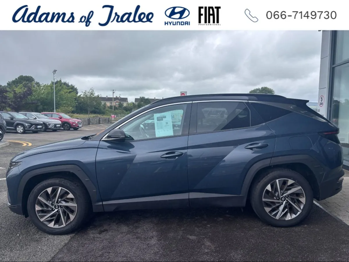 Hyundai Tucson Ix35 Executive Plus 2 Tone 5 5DR - Image 2