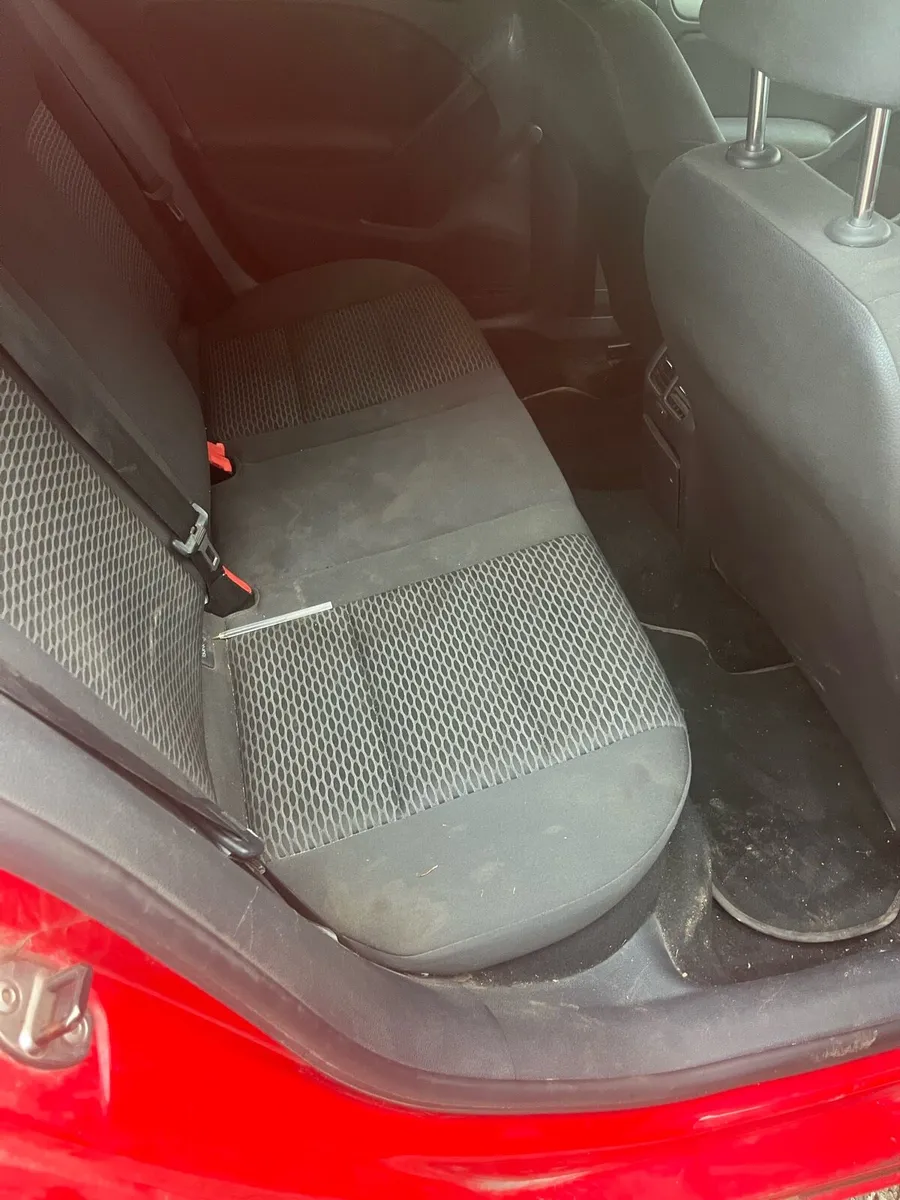 Volkswagen Golf TDI 1.6 - Image 4