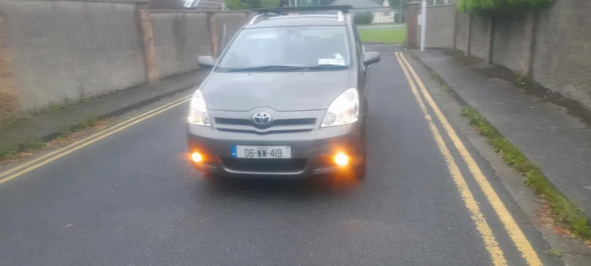 Toyota Corolla Verso 2006 Auto. 7 Seats. €1,450 - Image 1