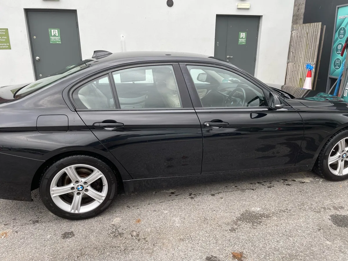 BMW 3 series - Image 3