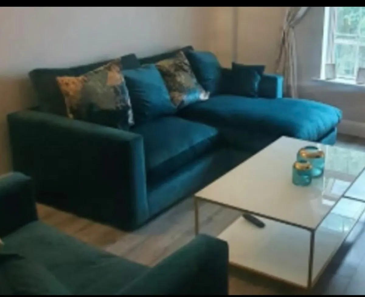 Bergen 3 seater with chaise Lumino teal Dark Feet - Image 1
