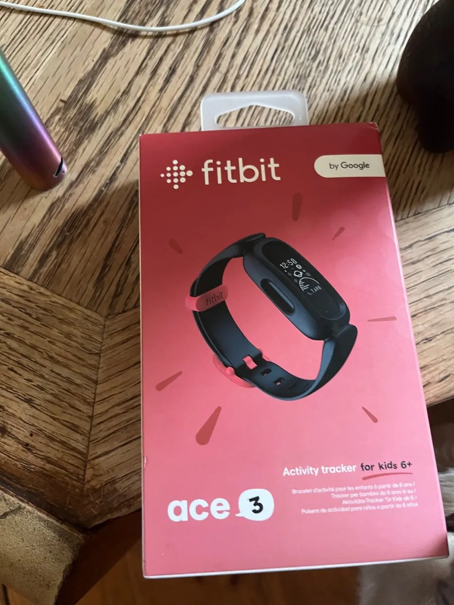 Kids Fitbit ace 3 brand new - Image 1