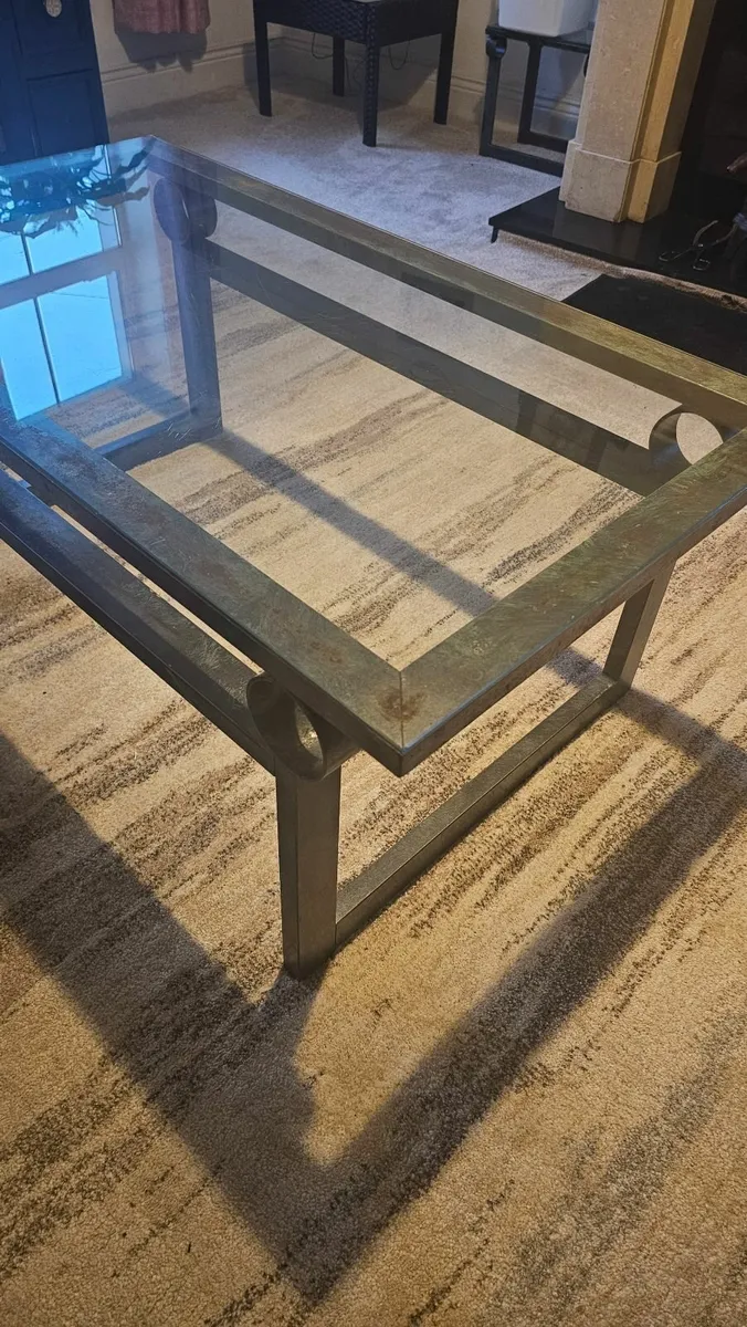 Steel frame coffee table trio - Image 4