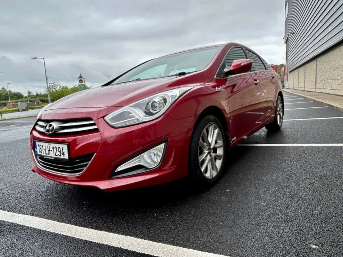 Hyundai i40 Executive 4DR Irish Car Reverse Camer - Image 2