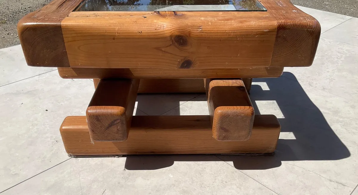 Coffee table with glass top - Image 2