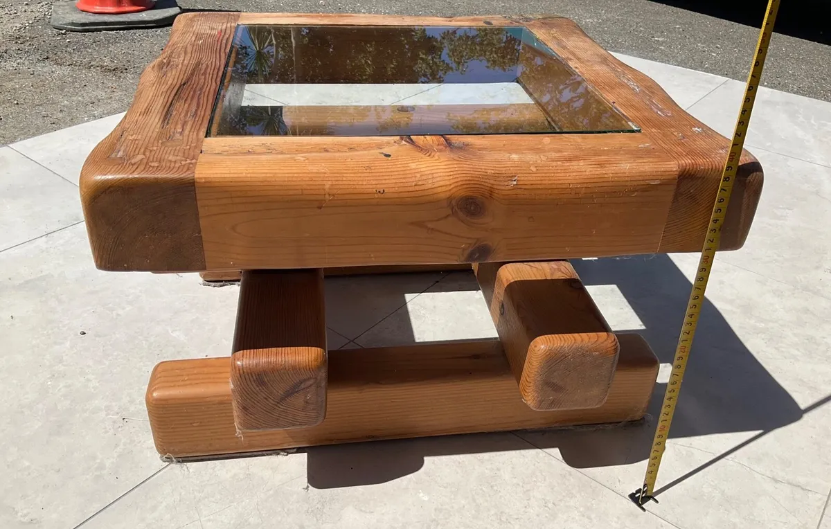 Coffee table with glass top - Image 3