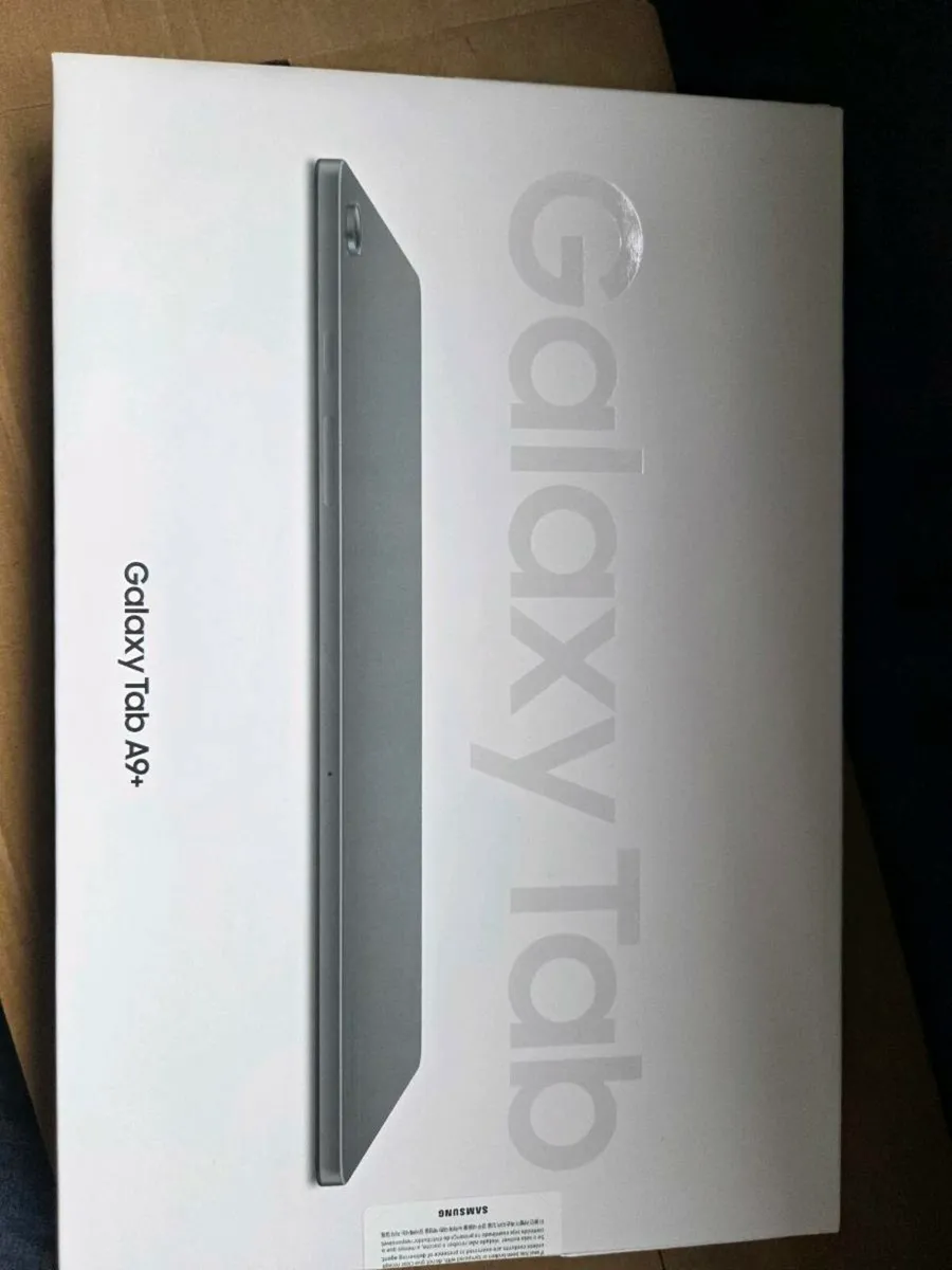 Galaxy A9+ tablet