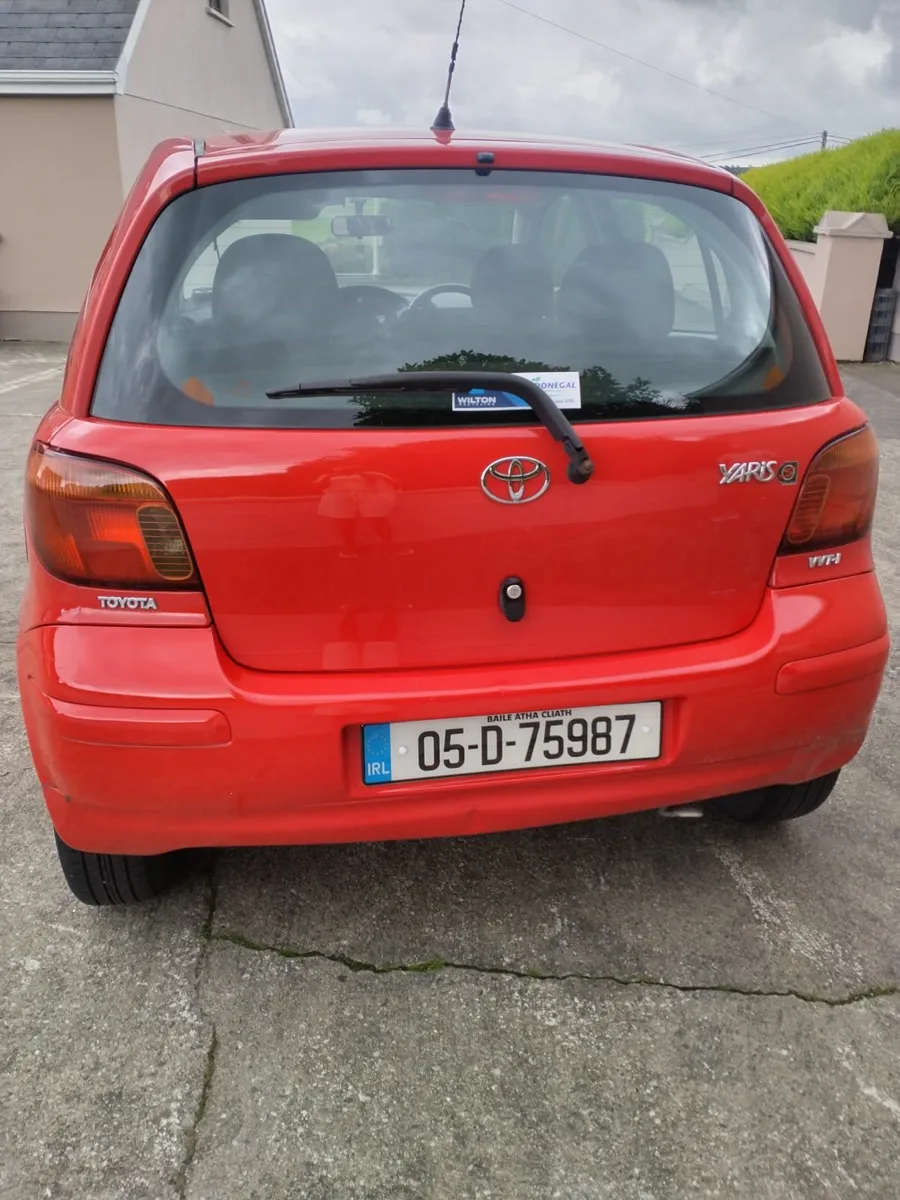 Toyota Yaris 2005 - Image 4
