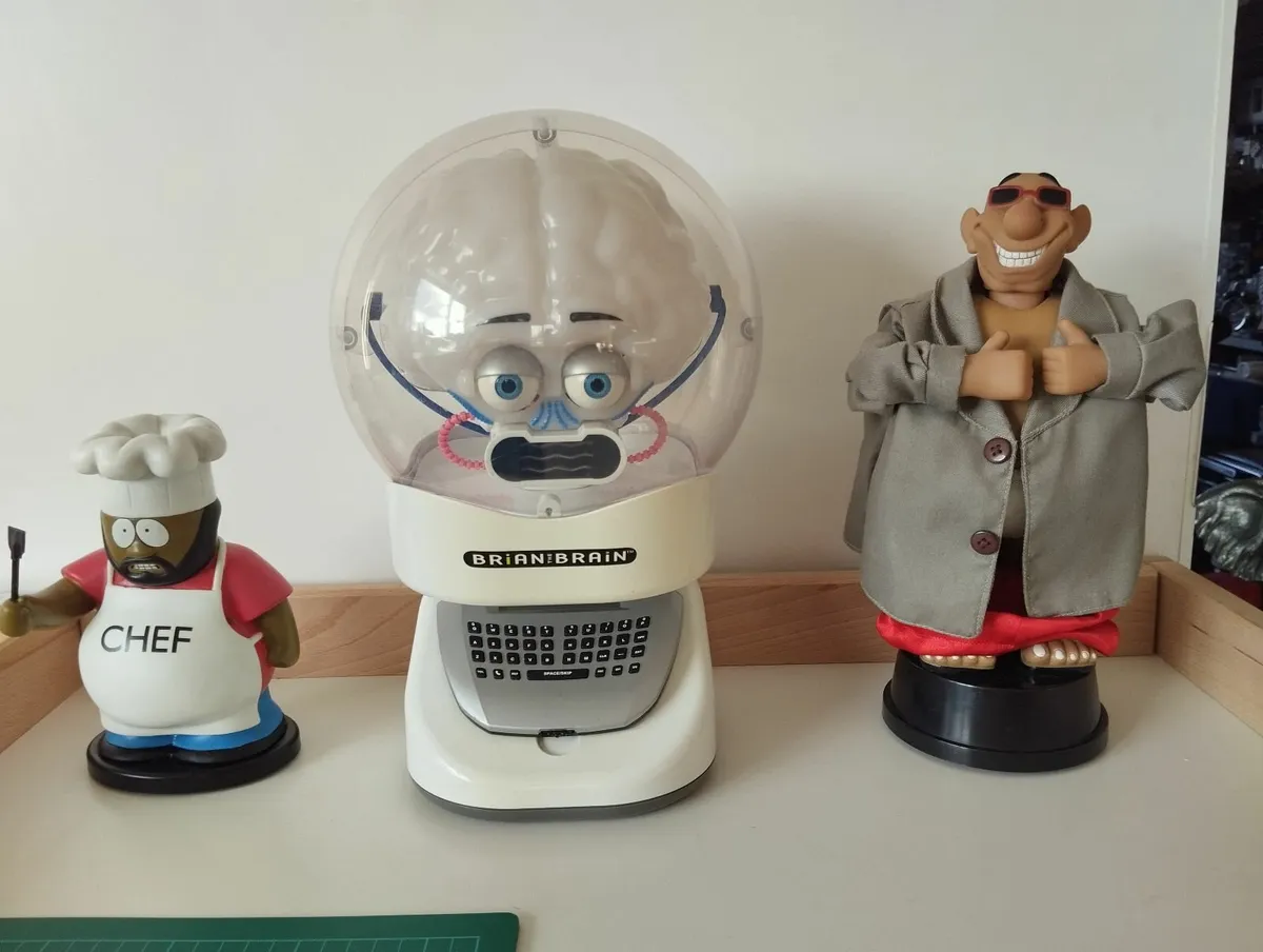 Retro Brian the Brain interactive Toy - Image 3