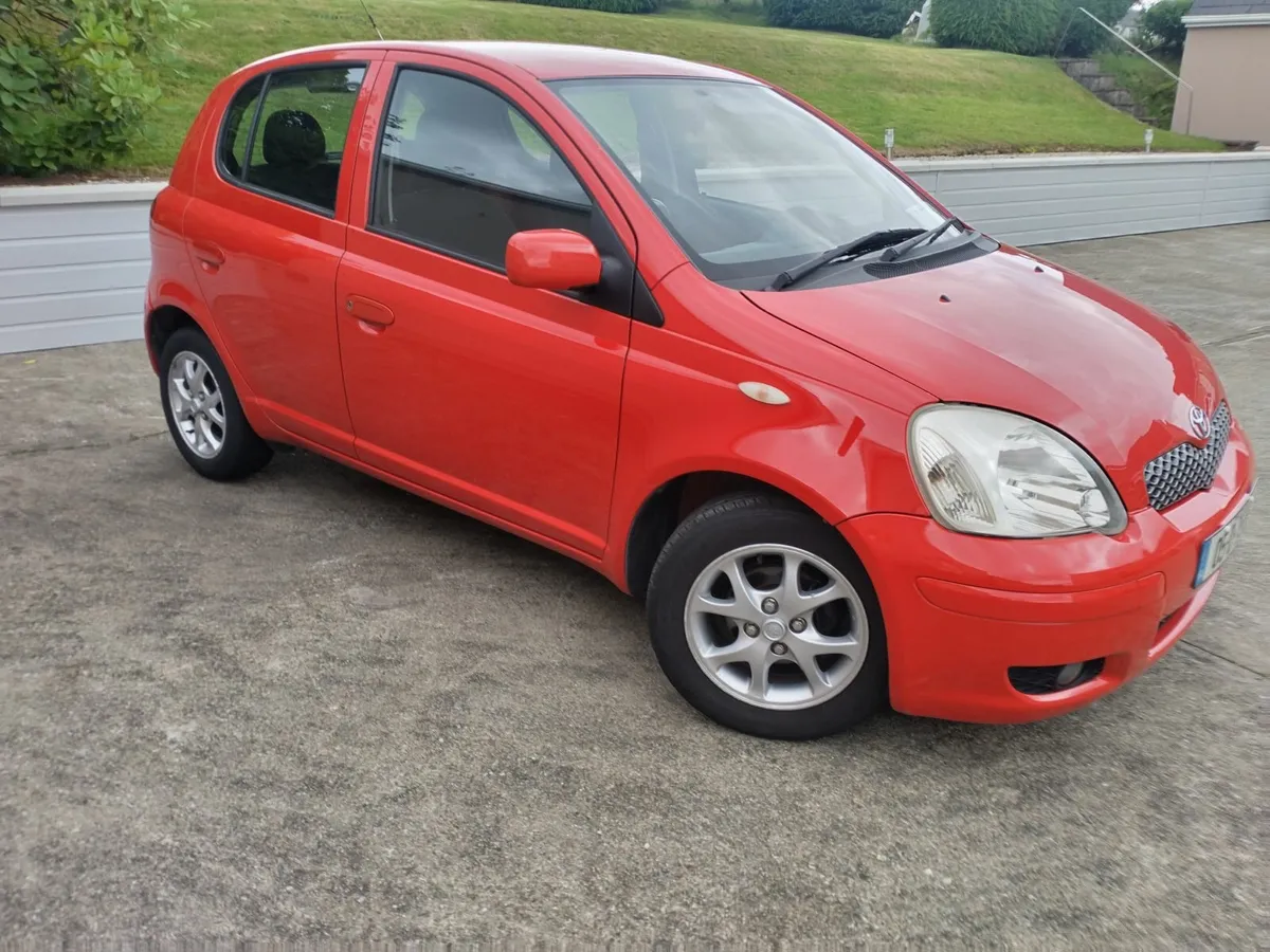 Toyota Yaris 2005 - Image 2