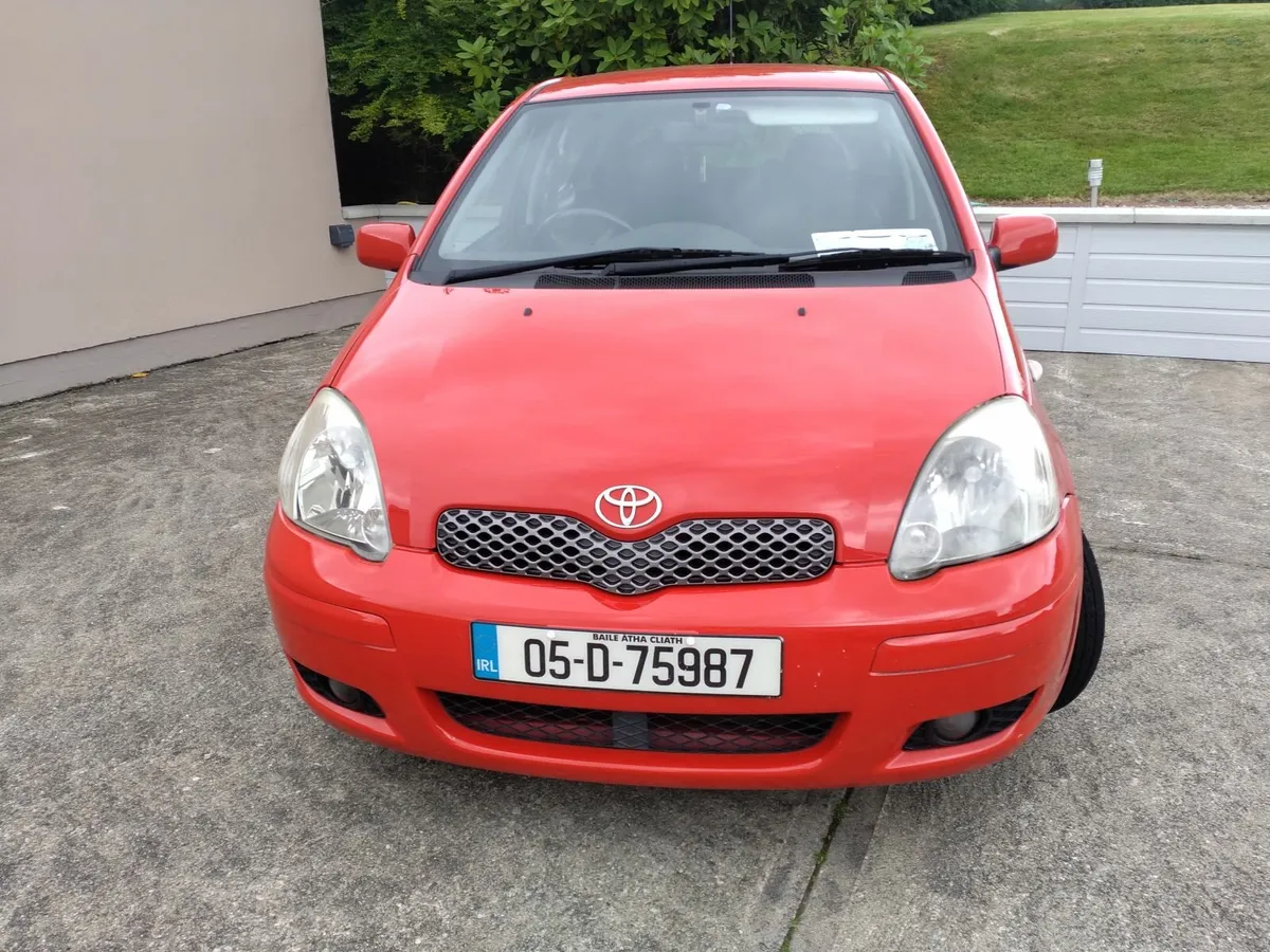 Toyota Yaris 2005 - Image 3