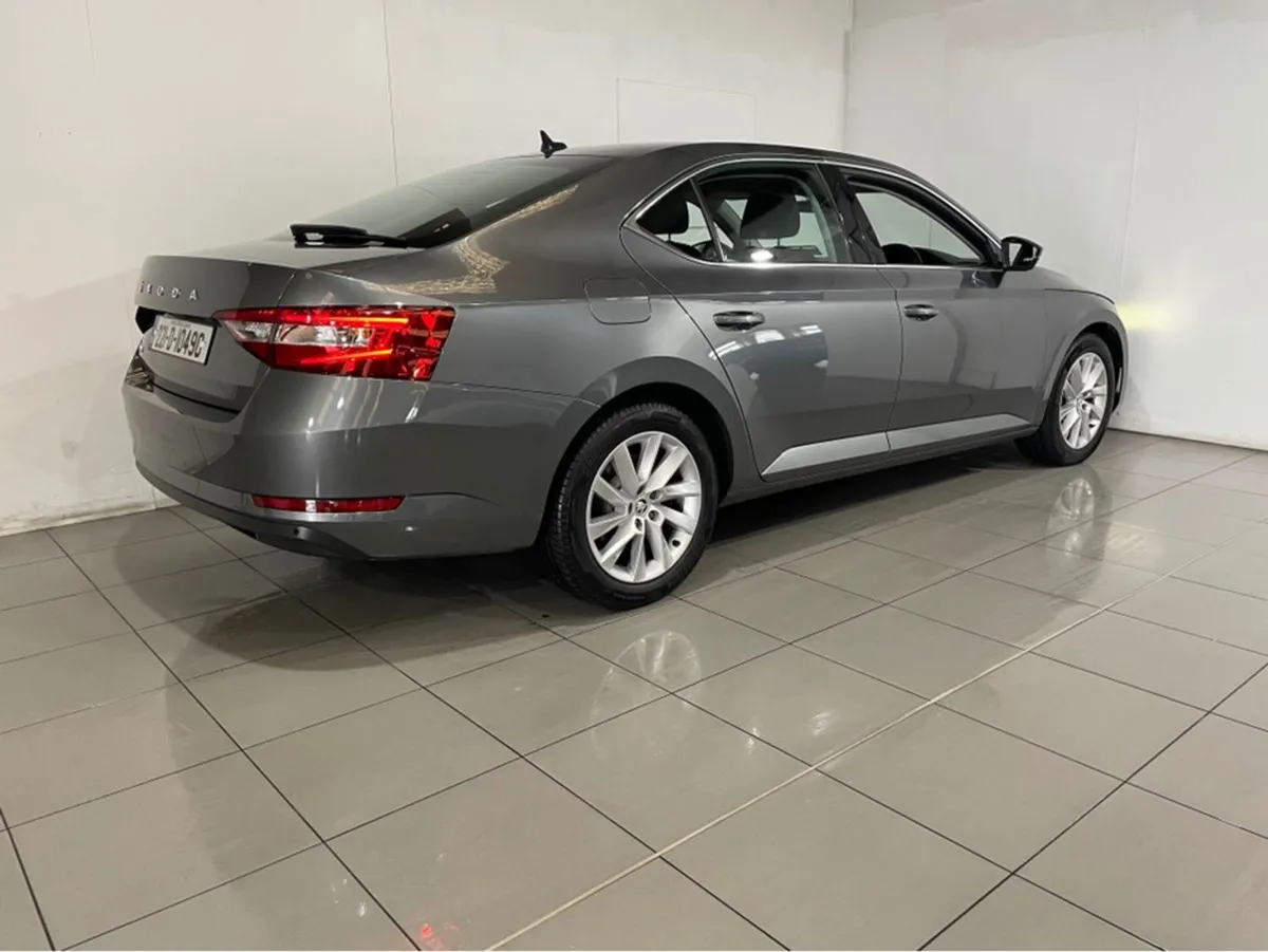 Skoda Superb Ambition 2.0 TDI 150HP Full Service - Image 3