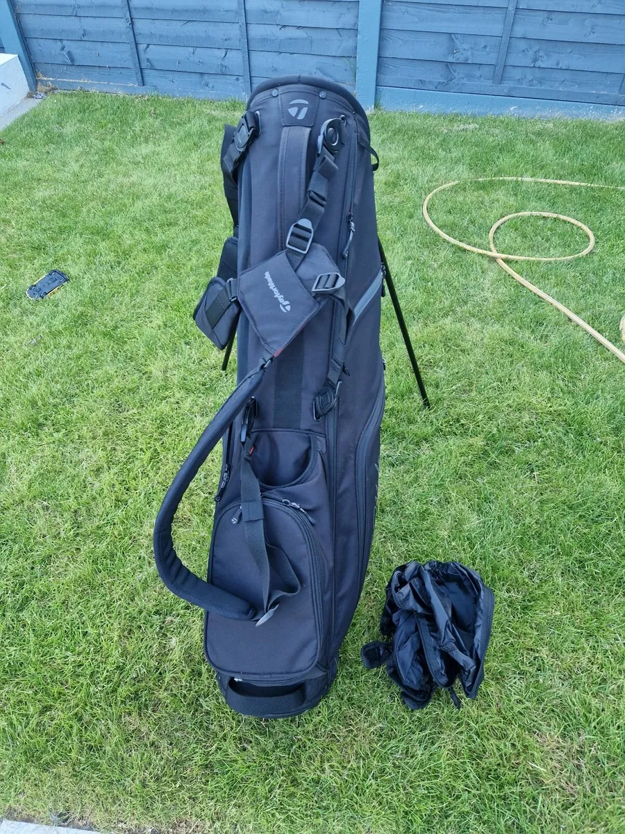 Taylormade Flextech carry bag - Image 1