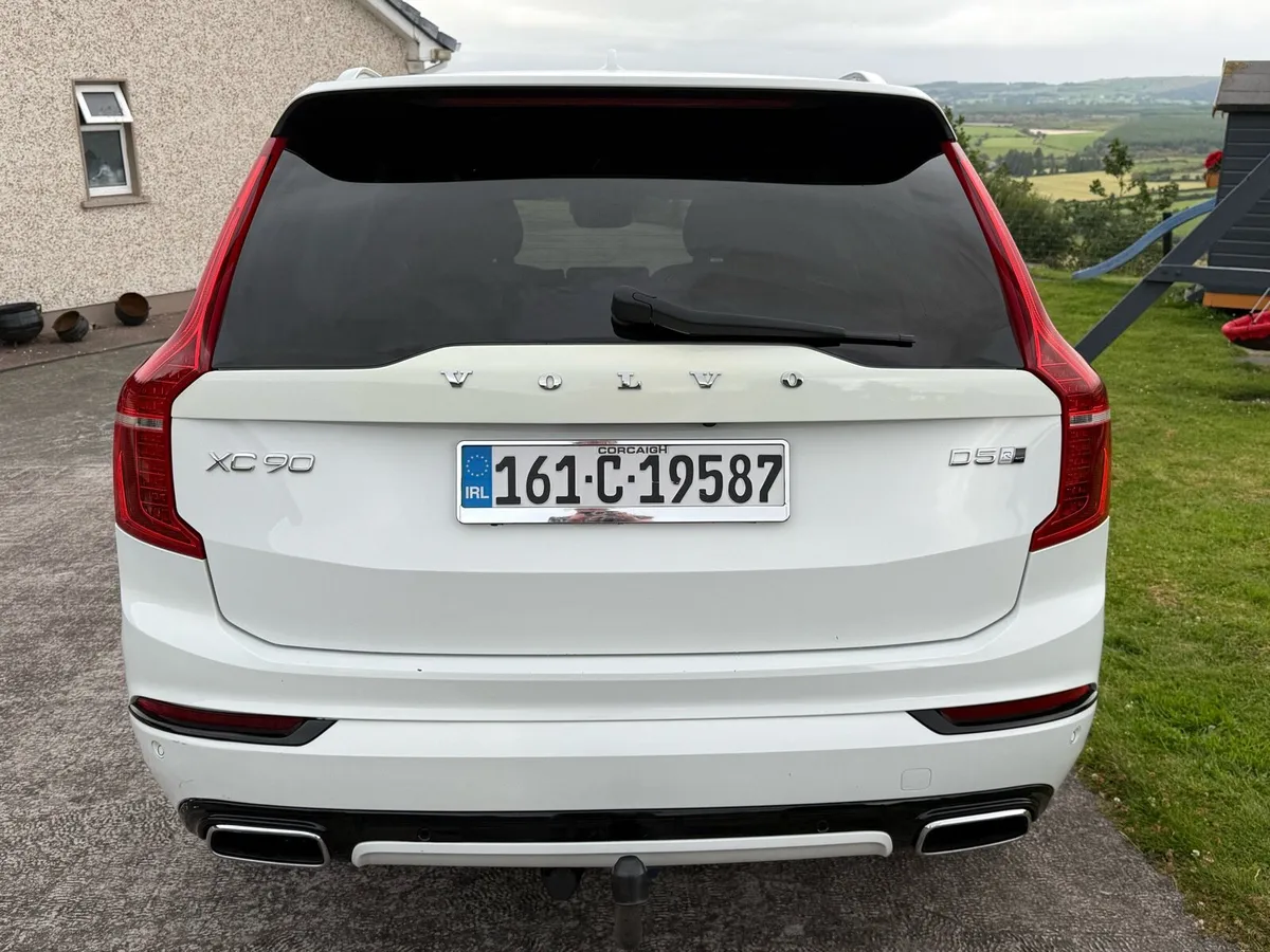 Car - Image 2