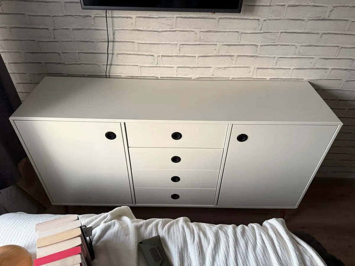 Tv table - Image 1