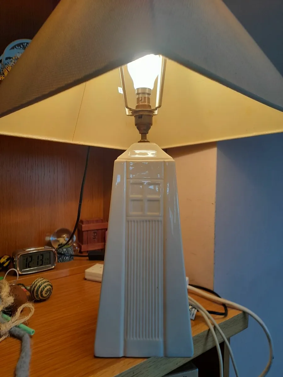 Table Lamp Belleek - Image 1
