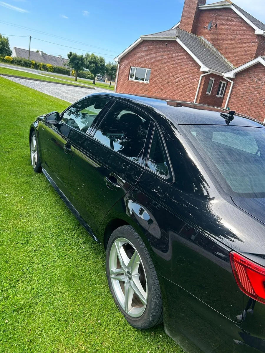 Audi A4 190 S-line ultra 2017 automatic - Image 3