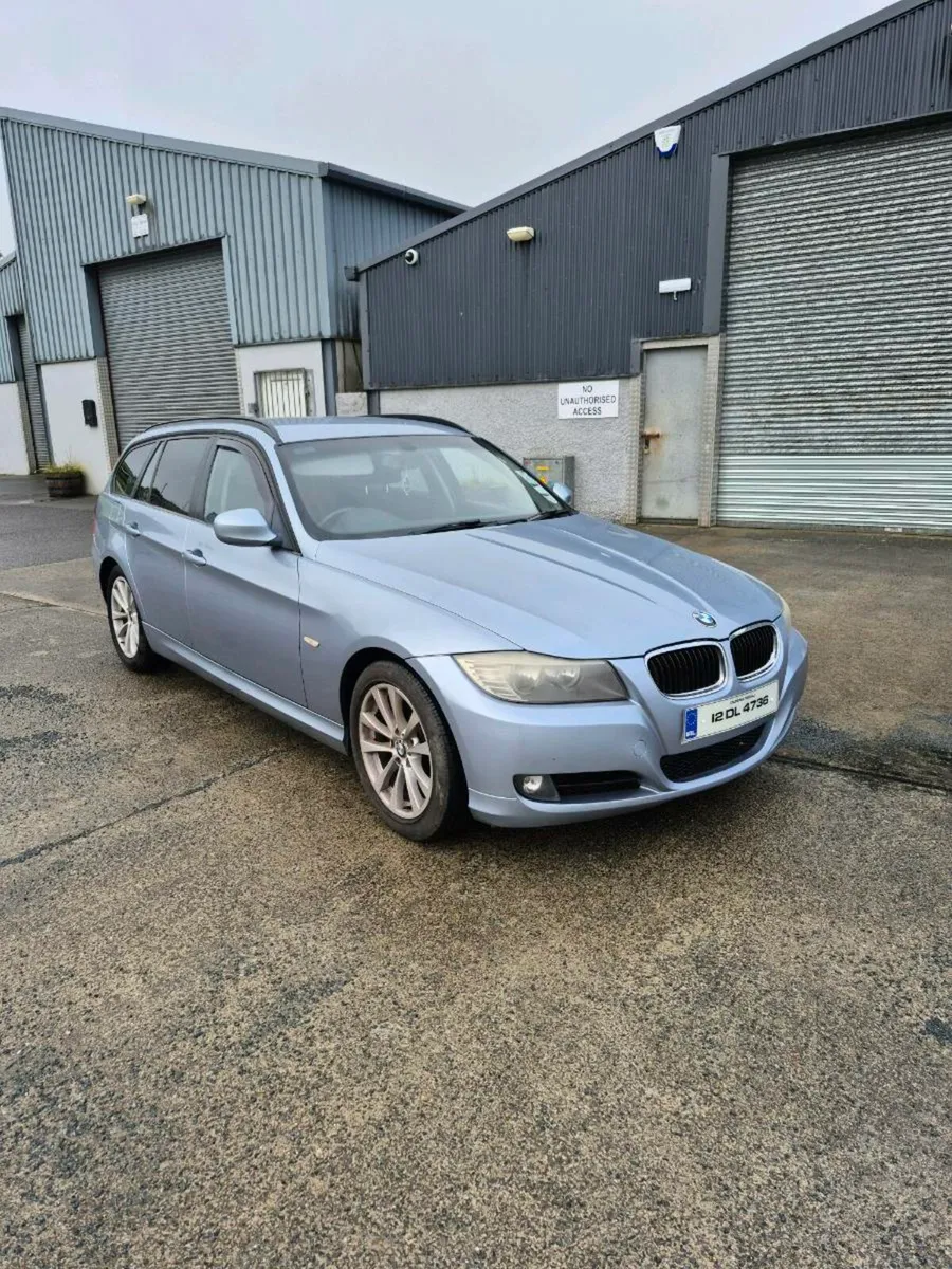 2012 BMW 318 Estate - Image 4
