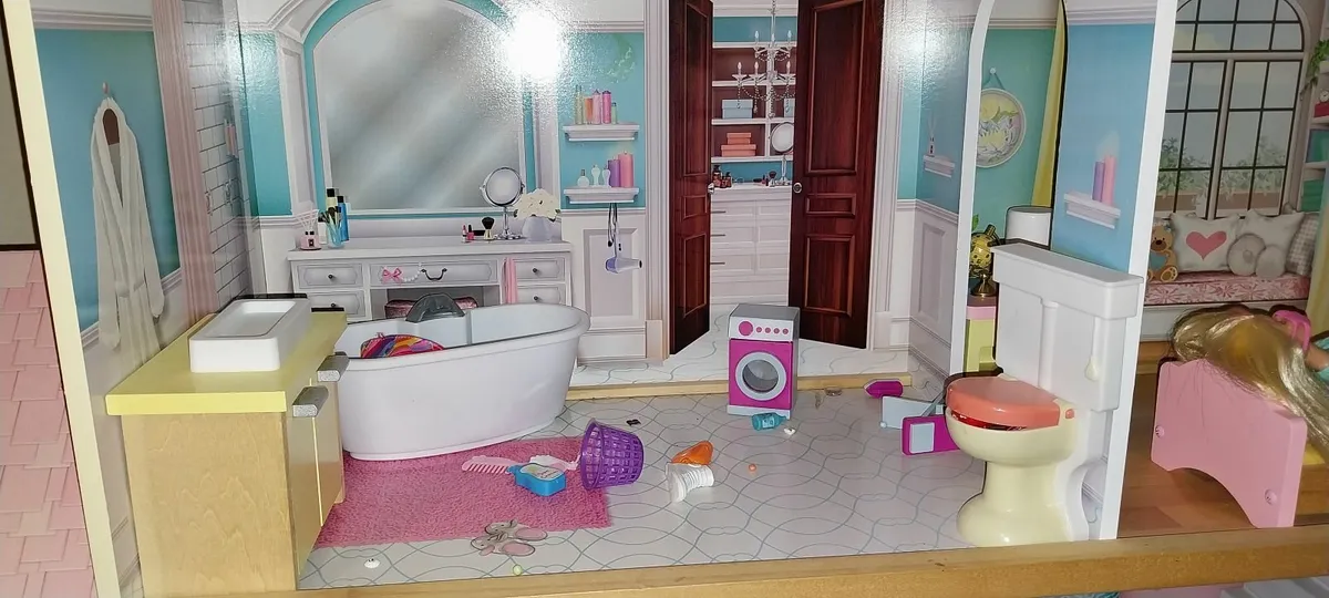 Dolls House - Image 4