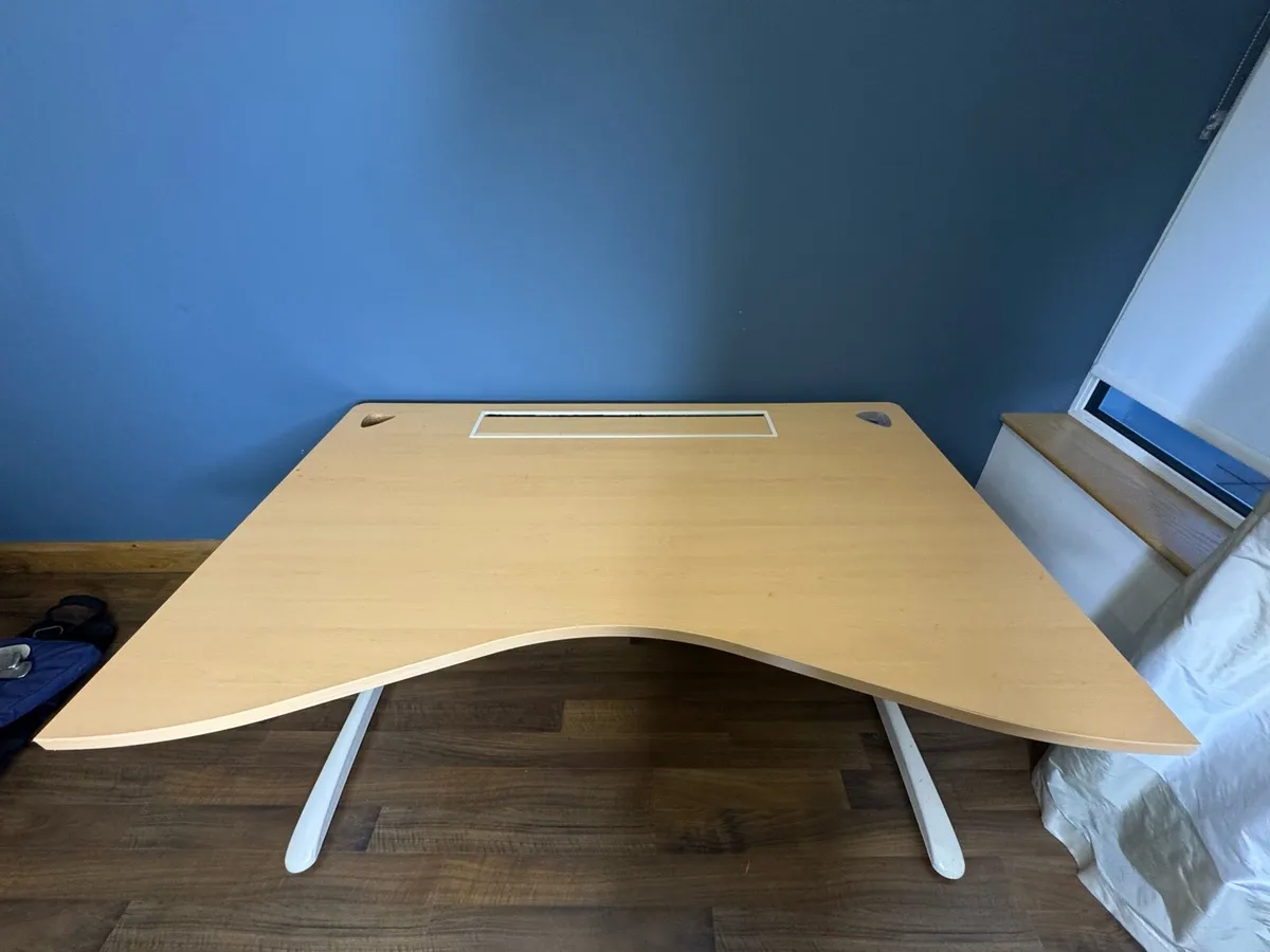 Large Desk - Image 3