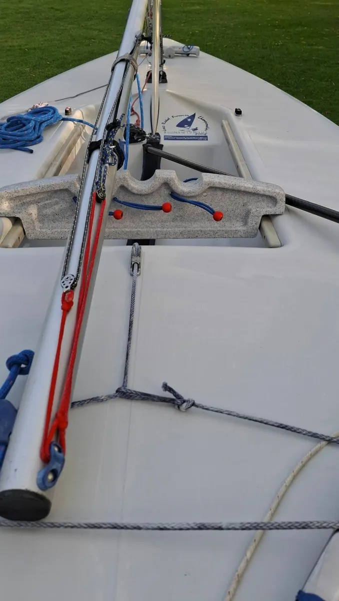 Laser (ILCA) Radial 180814 New sail, spars trolley - Image 3