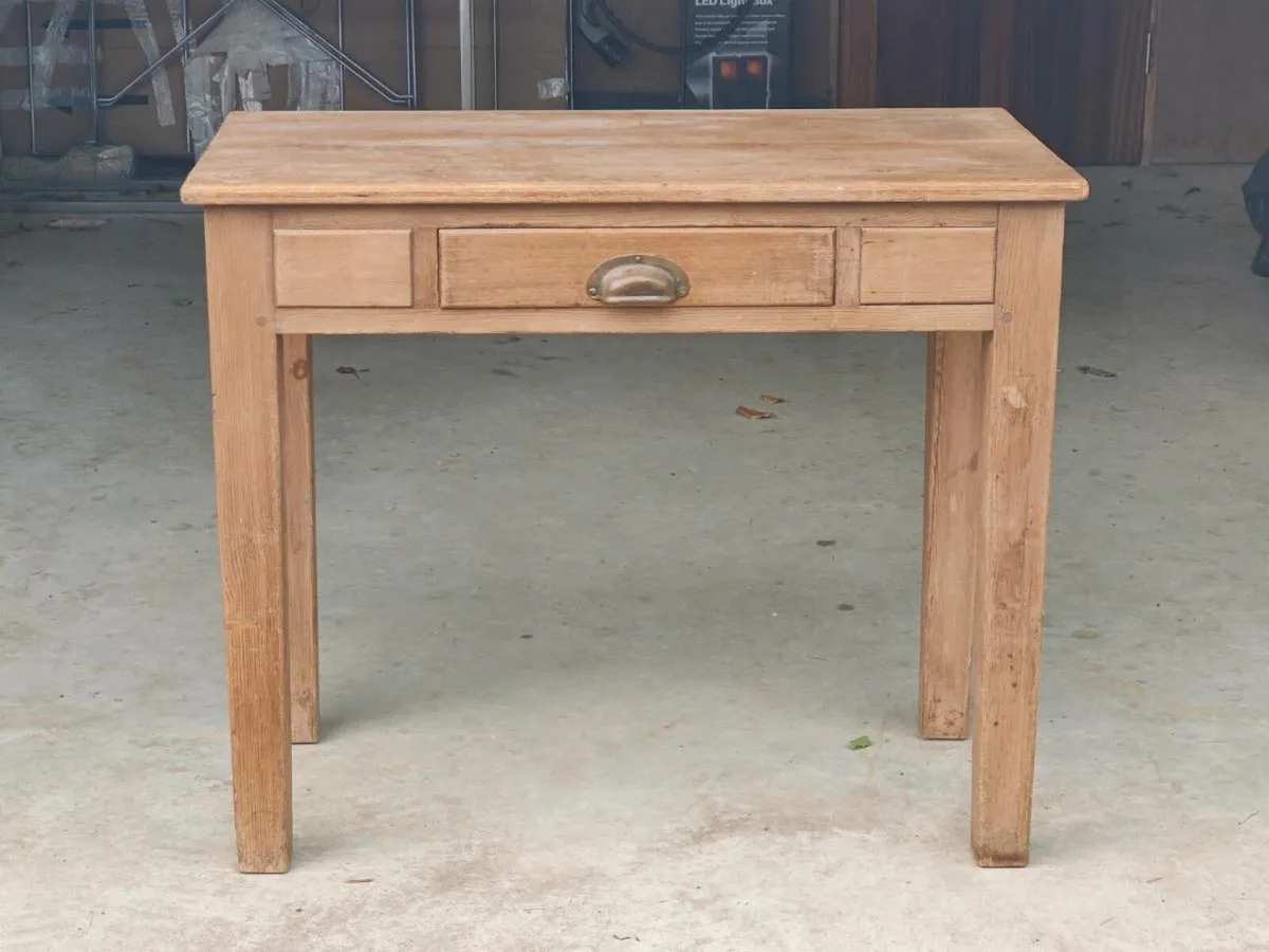 Small desk / side table - Image 1