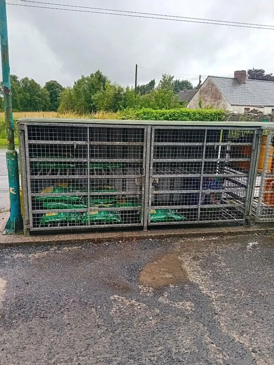 Cages for gas and coal - Image 2