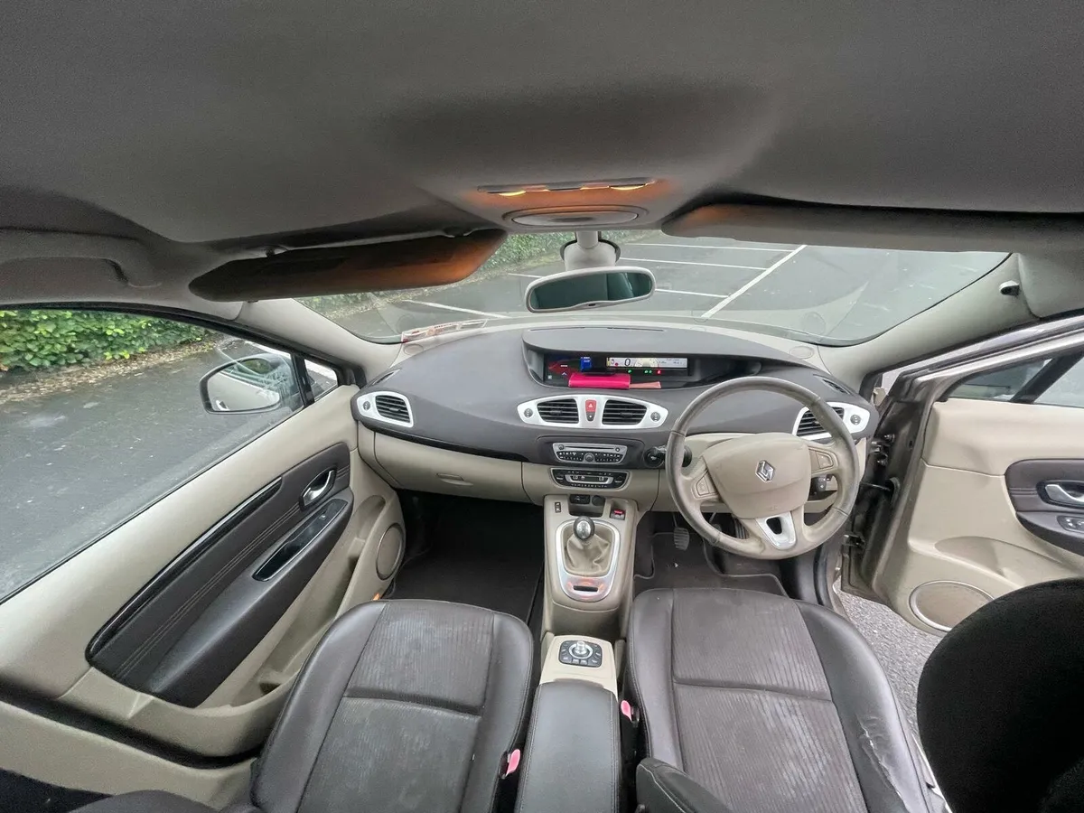 Renault Grande Scenic - Image 2