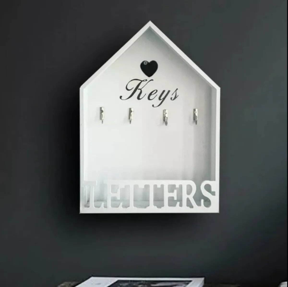 Hanging White Wooden Key Holder NEW - Image 1