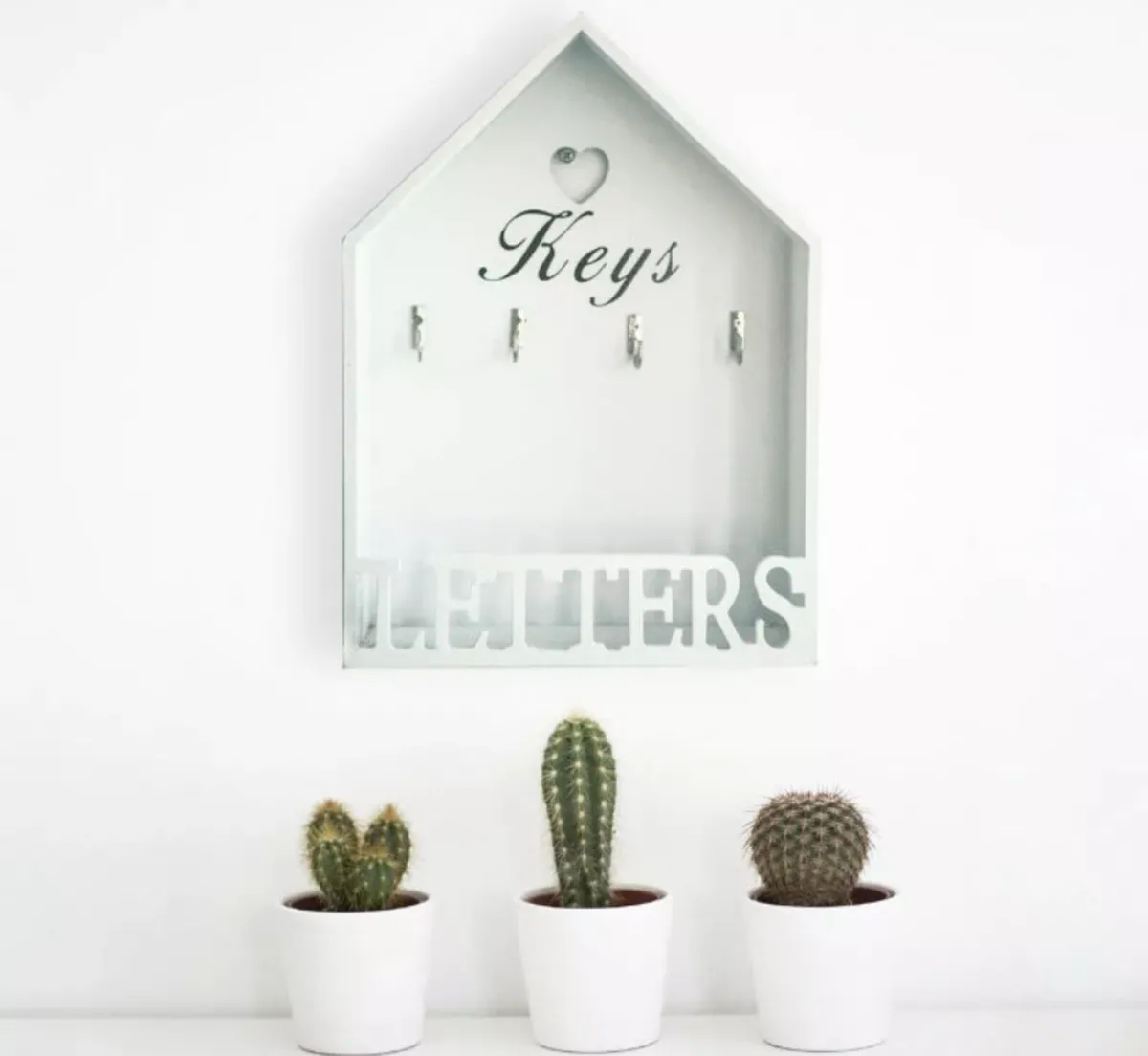 Hanging White Wooden Key Holder NEW - Image 3