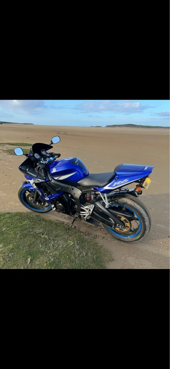 Yamaha r6 motorcycle - Image 4