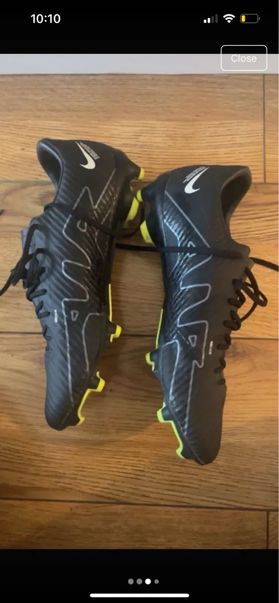Football boots - Image 3