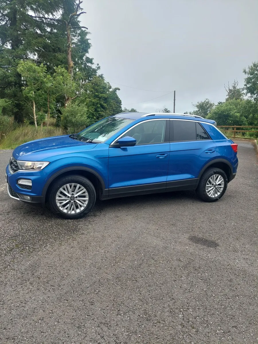 Volkwagen T-roc design 2.0TDI 115HP - Image 4