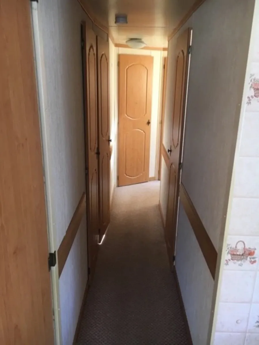 Willerby Granada - Image 2